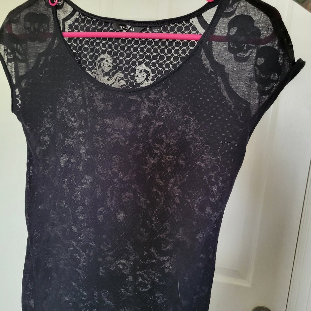 Guess tee